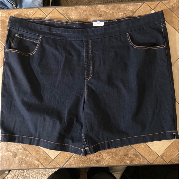 terra and sky jean shorts